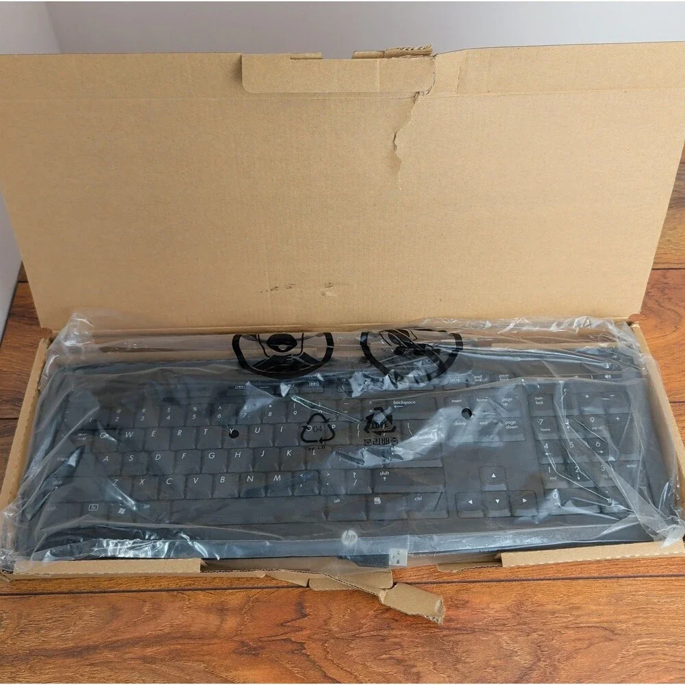 HP Business Slim Black Wired Keyboard Compatible W/Windows.  KU-1060. 643691-001